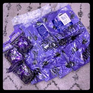 Graduation table cloth and confetti